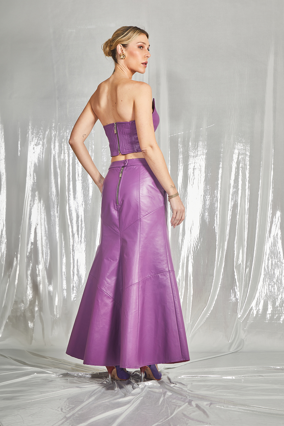 Saia Lírio de Couro - Imagem 3