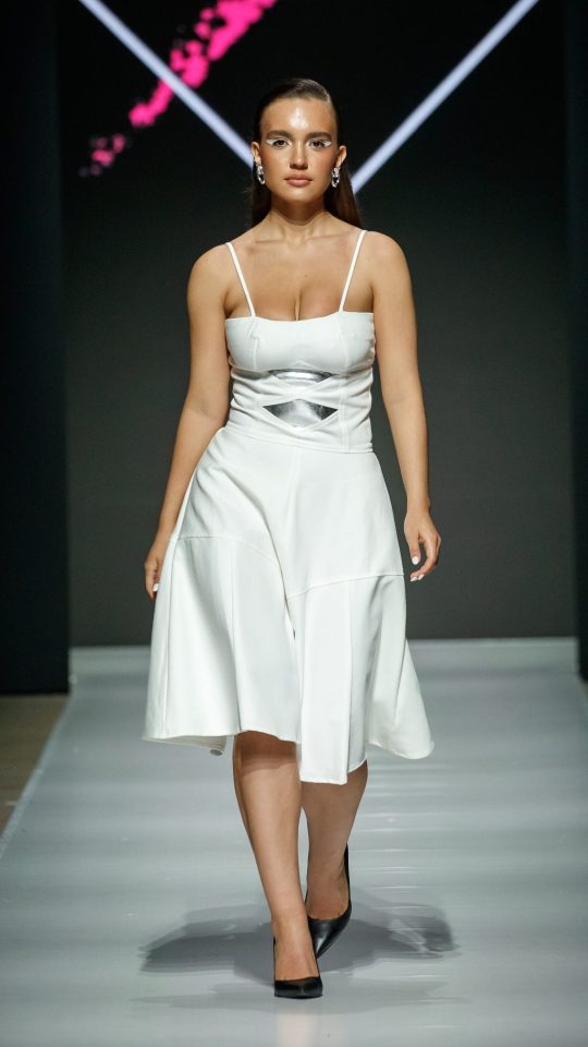 Vestido Maju de Sarja e Couro