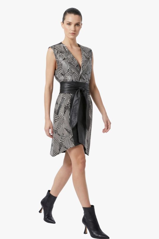 Sobretudo La Duchesse En Trames – Hal Trager by Maison Revolta